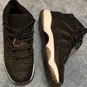 Jordan 11s